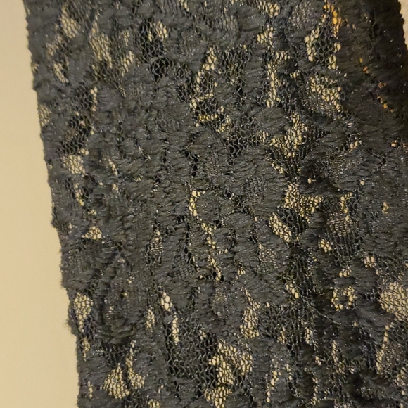 🖤Maurices🖤 Black lace top, size L - Picture 6 of 10